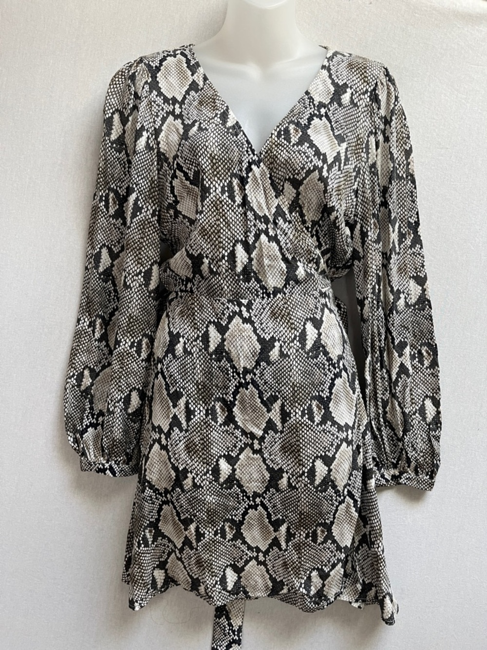 Kookai Snake Print Long Sleeve V-Neck Wrap Mini Dress Sz 40/ Sz 8 US